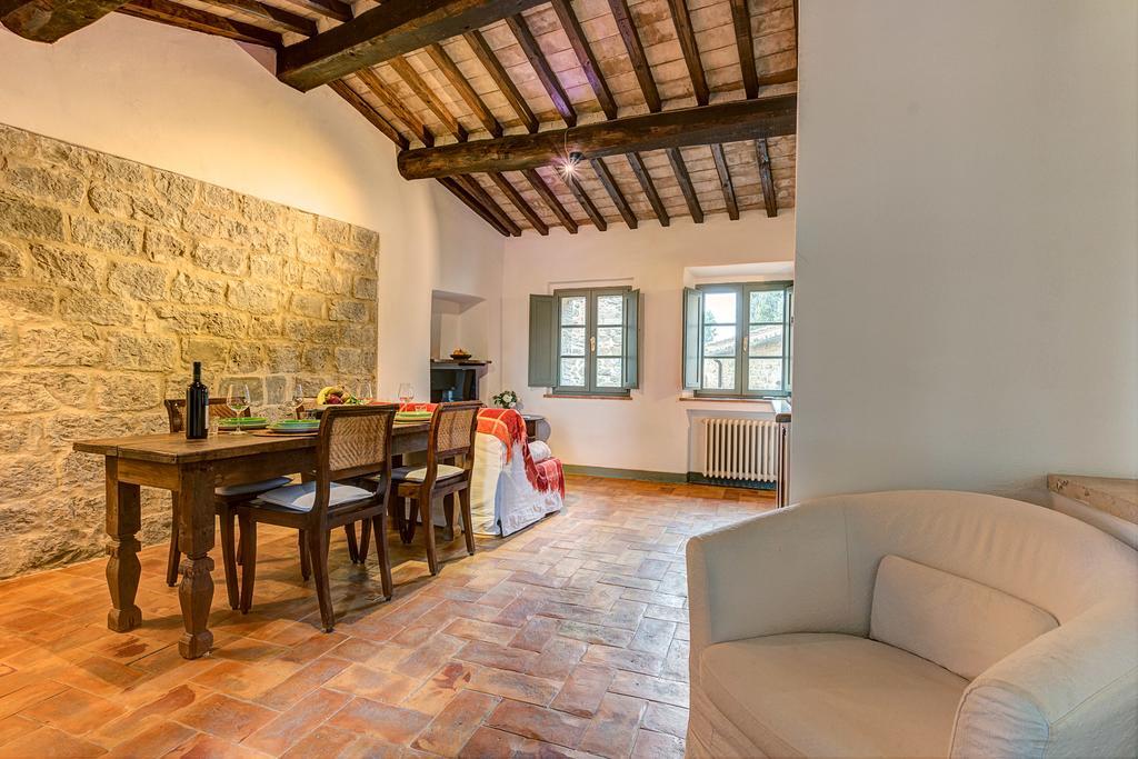 קסטלנואובו ברארדנגה Residence Castello Di Orgiale מראה חיצוני תמונה
